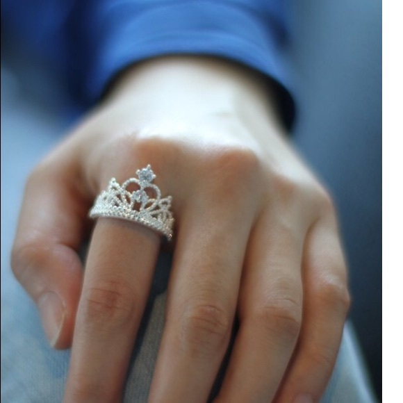 Princess Sterling sliver Ring Size7 - Picture 2 of 5